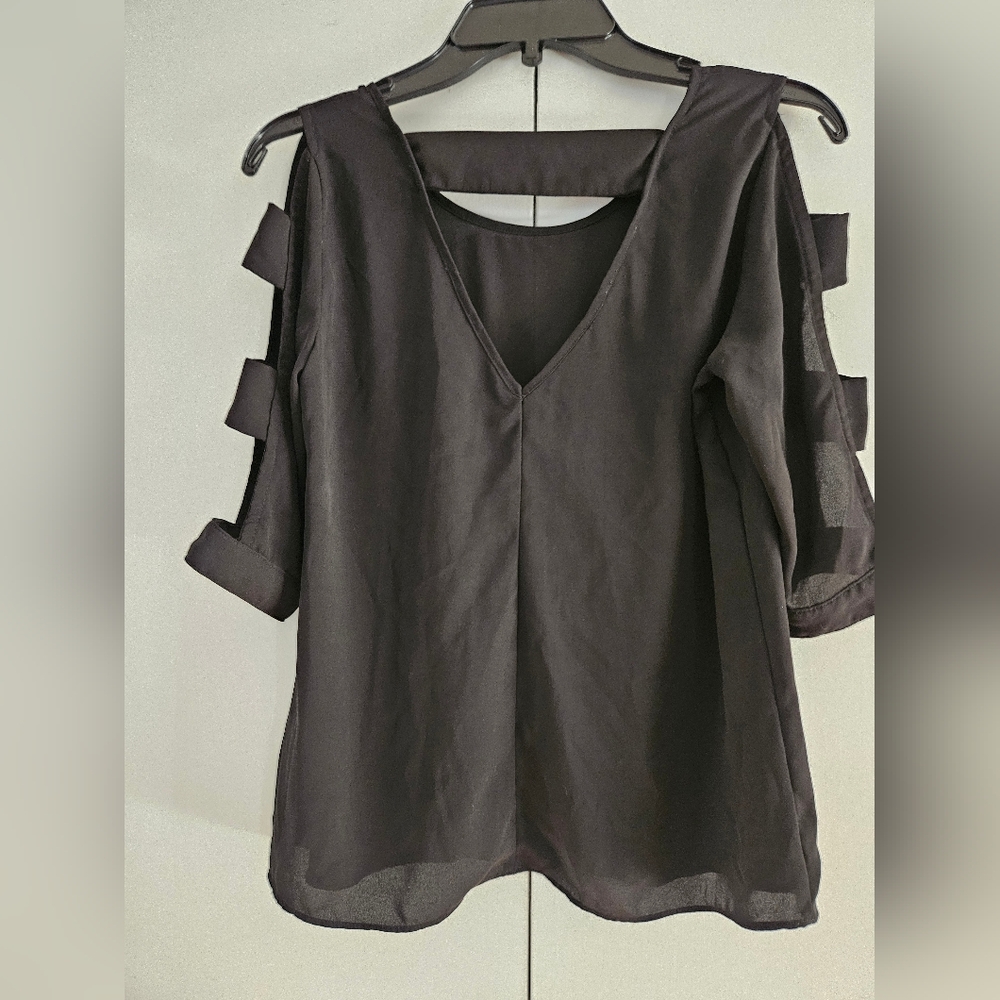 iZBYER Black Blouse 3/4 Sleeve Dressy Top Lightweight Size XS - Picture 2 of 8